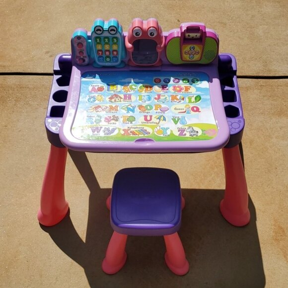VTech Touch and Learn Activity Desk Deluxe - Pink & Purple - Pre-Owned - Picture 1 of 16
